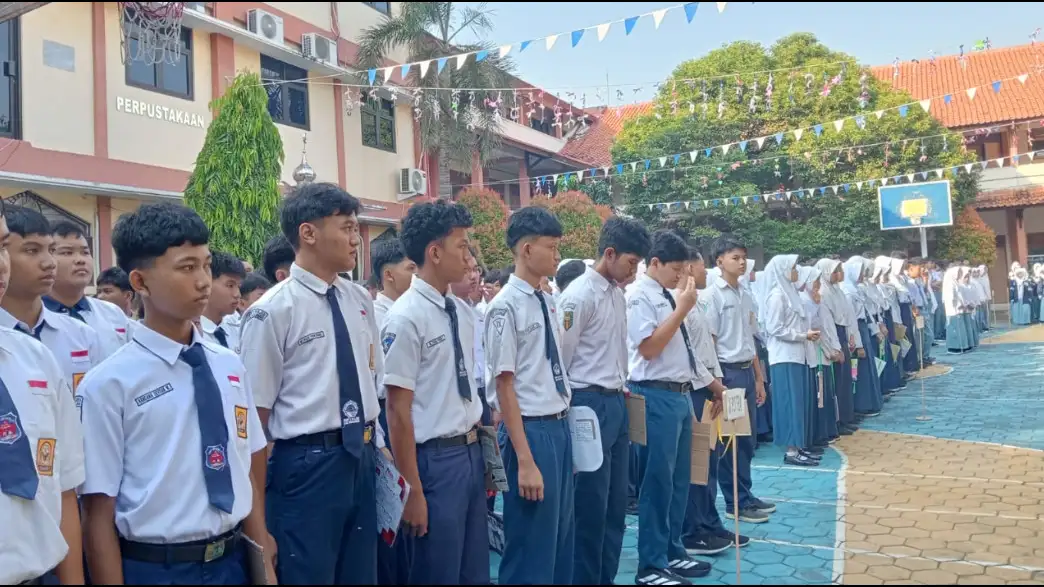 SMUHI Makin Diminati! 300 Pendaftar Berebut 226 Kursi, Hari Pertama Sekolah Dibuka dengan Shalat Dhuha dan Pelepasan Balon Harapan
