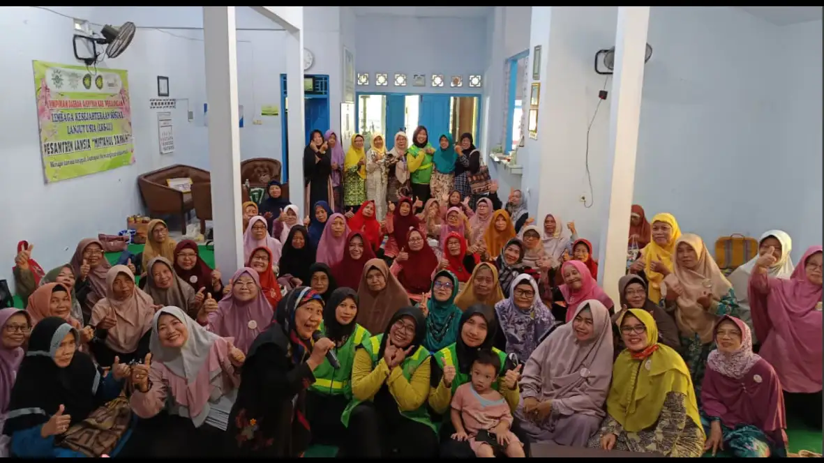 Lansia Pesantren Miftakhul Jannah Sehat Jiwa Raga dan Semangat Islami di Rumah Dakwah 'Aisyiyah PDA Kabupaten Pekalongan